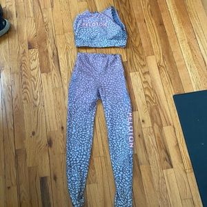 Peloton work out set